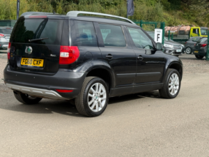 2010 Skoda Yeti 1.2 Tsi Elegance SUV 5dr Petrol Manual Euro 5 (105 Ps) in Black — image 5