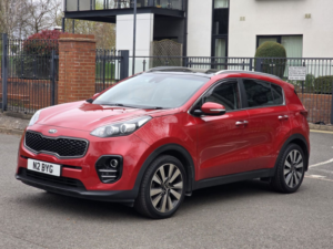 2017 Kia Sportage 1.7 Crdi 3 SUV 5dr Diesel Dct Euro 6 (s/s) (139 Bhp) in Red — image 3