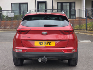 2017 Kia Sportage 1.7 Crdi 3 SUV 5dr Diesel Dct Euro 6 (s/s) (139 Bhp) in Red — image 5
