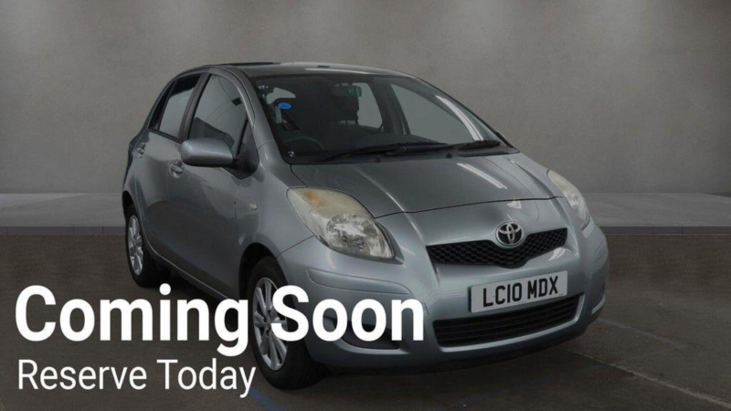2010 Toyota Yaris 1.33 Dual Vvt-I Tr Euro 4 (s/s) 5dr in Silver — image 1