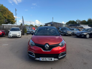 2015 Renault Captur 1.5 Dci Energy Signature Nav Euro 6 (s/s) 5dr in Red — image 2