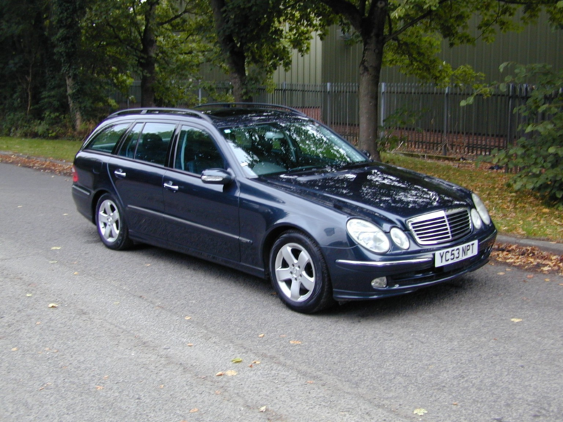 2003 Mercedes-Benz E Class Ref 8673 - Mercedes W211 E Class E320 Estate Ex Japan in Blue — image 1