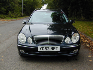 2003 Mercedes-Benz E Class Ref 8673 - Mercedes W211 E Class E320 Estate Ex Japan in Blue — image 4