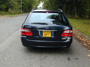 2003 Mercedes-Benz E Class Ref 8673 - Mercedes W211 E Class E320 Estate Ex Japan in Blue — image 5