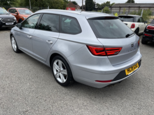 2019 SEAT Leon 1.5 Tsi Evo Fr in Silver — image 5