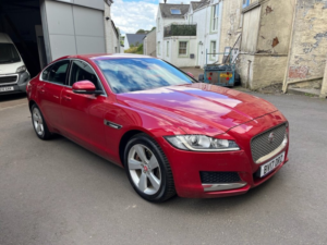 2017 Jaguar Xf 2.0 D Portfolio in Red — image 3