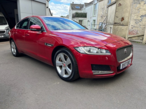 2017 Jaguar Xf 2.0 D Portfolio in Red — image 5