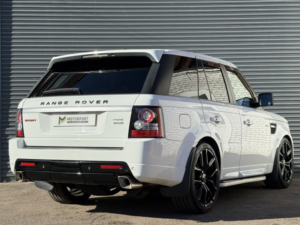 2012 Land Rover Range Rover Sport 3.0 Sd V6 Hse Red in White — image 3