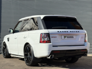 2012 Land Rover Range Rover Sport 3.0 Sd V6 Hse Red in White — image 4
