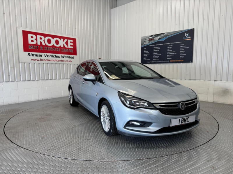 2017 Vauxhall Astra 1.6 Cdti Ecoflex Elite Nav Euro 6 (s/s) 5dr in Silver — image 1