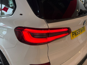 2019 BMW X5 3.0 X5 Xdrive30d M Sport in White — image 6