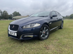 2015 Jaguar Xf R Sport Sportbrake in Blue — image 3