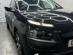 2017 Citroen C4 Cactus 1.6 Bluehdi Flair Euro 6 5dr in Black — image 5