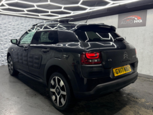 2017 Citroen C4 Cactus 1.6 Bluehdi Flair Euro 6 5dr in Black — image 6