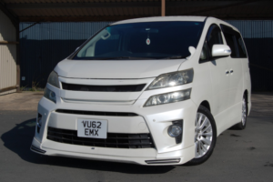 2012 Toyota Vellfire 2.4 Z Platinum Selection 2 in White — image 3