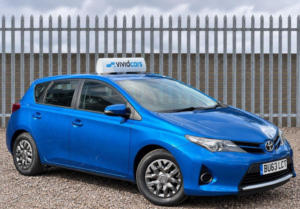 2013 Toyota Auris 1.4 D-4d Active Euro 5 (s/s) 5dr in Blue — image 2