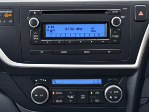 2013 Toyota Auris 1.4 D-4d Active Euro 5 (s/s) 5dr in Blue — image 4