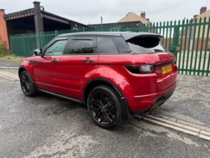 2015 Land Rover Range Rover Evoque 2.0 Td4 Hse Dynamic 4WD Euro 6 (s/s) 5dr in Red — image 4