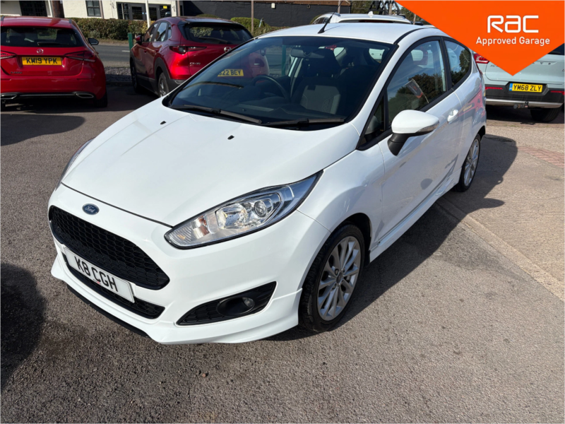 2015 Ford Fiesta 1.0t Ecoboost Zetec S Hatchback 3dr Petrol Manual Euro 6 (s/s) (125 Ps) in White — image 1