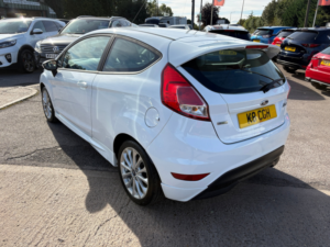 2015 Ford Fiesta 1.0t Ecoboost Zetec S Hatchback 3dr Petrol Manual Euro 6 (s/s) (125 Ps) in White — image 3