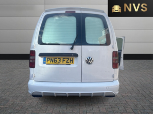 2013 Volkswagen Caddy 2.0 Tdi Bkd Engine in White — image 6