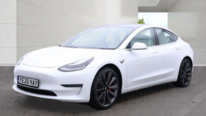 2020 Tesla Model 3 (dual Motor) Performance Auto 4wde 4dr (performance Upgrade) in White — image 4