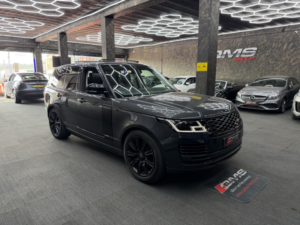 2019 Land Rover Range Rover 3.0 Sd V6 Autobiography in Grey — image 4