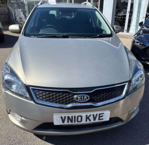 2010 Kia Ceed 1.6 Crdi 3 Sports Wagon Auto Euro 4 5dr in Silver — image 2
