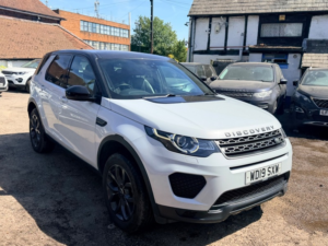 2019 Land Rover Discovery Sport Td4 Landmark in White — image 2