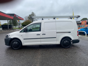 2015 Volkswagen Caddy Maxi 1.6 Tdi Bluemotion Tech C20 Maxi Startline Panel Van 5dr Diesel Manual Fwd (136 G/km, 101 Bhp) in White — image 2