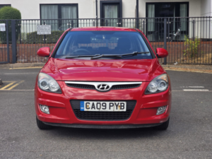 2009 Hyundai I30 1.4 Comfort Hatchback 5dr Petrol Manual Euro 4 (108 Bhp) in Red — image 2