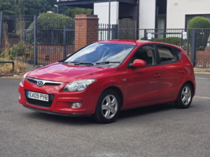 2009 Hyundai I30 1.4 Comfort Hatchback 5dr Petrol Manual Euro 4 (108 Bhp) in Red — image 3