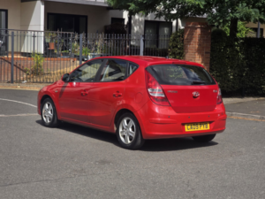 2009 Hyundai I30 1.4 Comfort Hatchback 5dr Petrol Manual Euro 4 (108 Bhp) in Red — image 4
