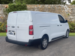 2020 Vauxhall Vivaro 1.5 Turbo D 2900 Dynamic L2 H1 Euro 6 (s/s) 6dr in White — image 4