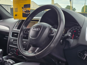 2012 Audi Q5 2.0 Tdi S Line Plus SUV 5dr Diesel Manual Quattro Euro 5 (s/s) (170 Ps) in Black — image 3
