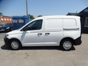 2022 Volkswagen Caddy 2.0 Tdi C20 Commerce Swb Euro 6 (s/s) 5dr in White — image 5