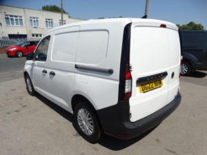 2022 Volkswagen Caddy 2.0 Tdi C20 Commerce Swb Euro 6 (s/s) 5dr in White — image 6