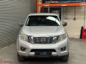 2016 Nissan Navara 2.3 Dci N-Connecta Auto 4WD Euro 6 4dr in Silver — image 3