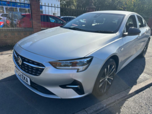 2022 Vauxhall Insignia 1.5 Turbo D Design Grand Sport Euro 6 (s/s) 5dr in Silver — image 2