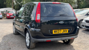 2007 Ford Fusion 1.4 Plus 5dr in Black — image 5