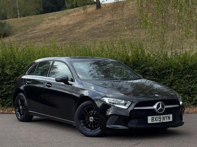 2019 Mercedes-Benz A Class 1.5 A180d Se 7g-Dct Euro 6 (s/s) 5dr in Black — image 1