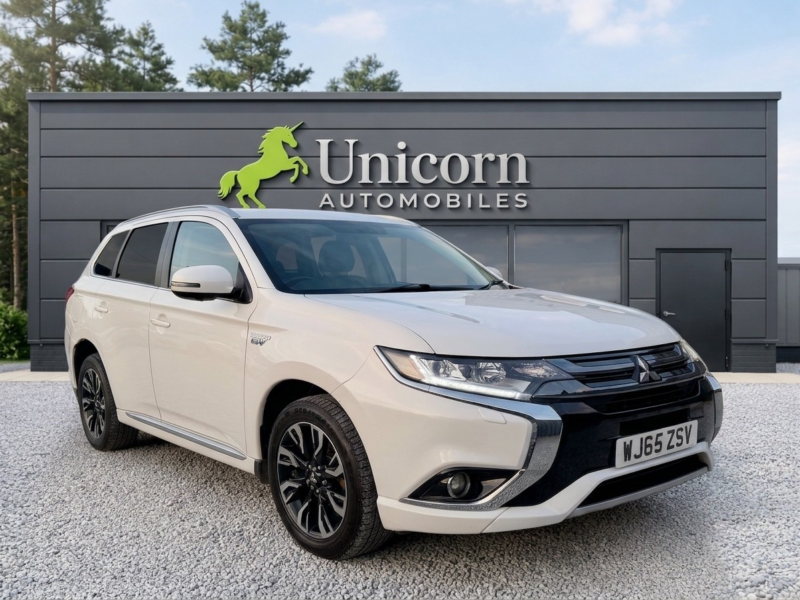 2015 Mitsubishi Outlander 2.0 H 12kwh Gx4h in White — image 1