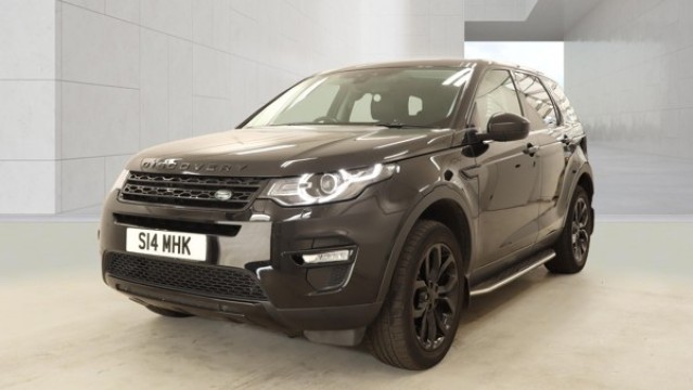 2015 Land Rover Discovery Sport 2.0 Td4 Hse in Black — image 1