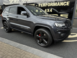 2016 Jeep Grand Cherokee 3.0 Grand Cherokee 3.0l V6 Crd Overland in Grey — image 3