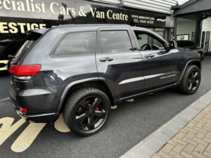 2016 Jeep Grand Cherokee 3.0 Grand Cherokee 3.0l V6 Crd Overland in Grey — image 6