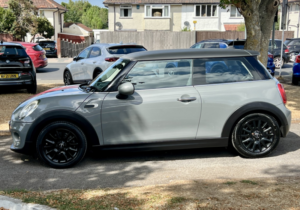2014 MINI Hatch 1.5 Cooper 3-Door Hatch in Grey — image 4