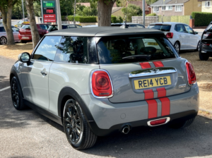 2014 MINI Hatch 1.5 Cooper 3-Door Hatch in Grey — image 5