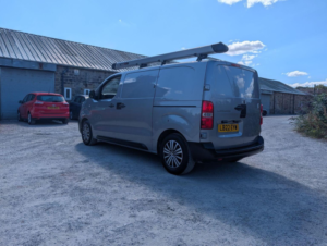 2022 Citroen Dispatch 1.5 Bluehdi 1000 Enterprise Pro M Fwd 2 Euro 6 (s/s) 6dr in Grey — image 5