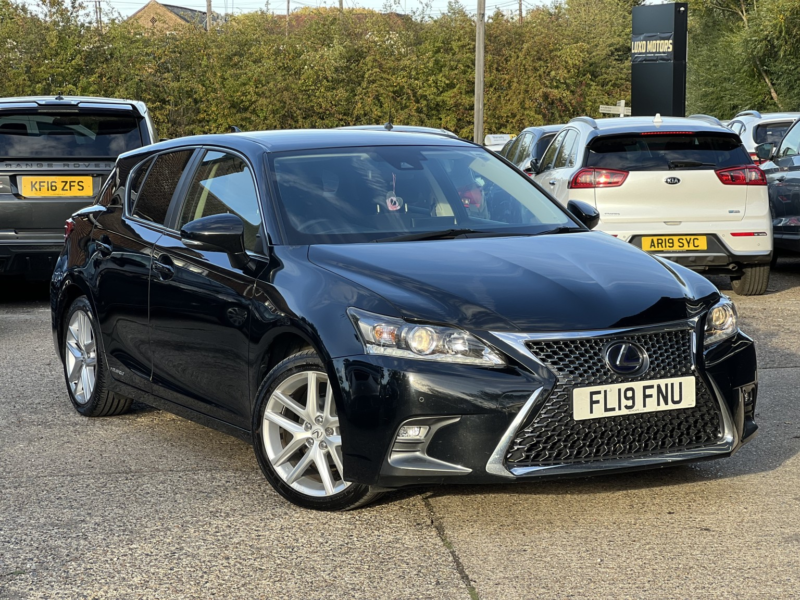 2019 Lexus Ct 1.8 200h in Black — image 1