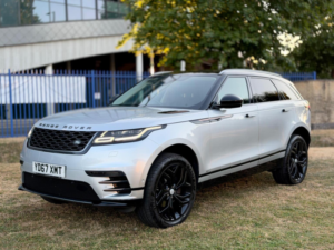 2017 Land Rover Range Rover Velar 2.0 D240 R-Dynamic Se Auto 4WD Euro 6 (s/s) 5dr in Silver — image 5